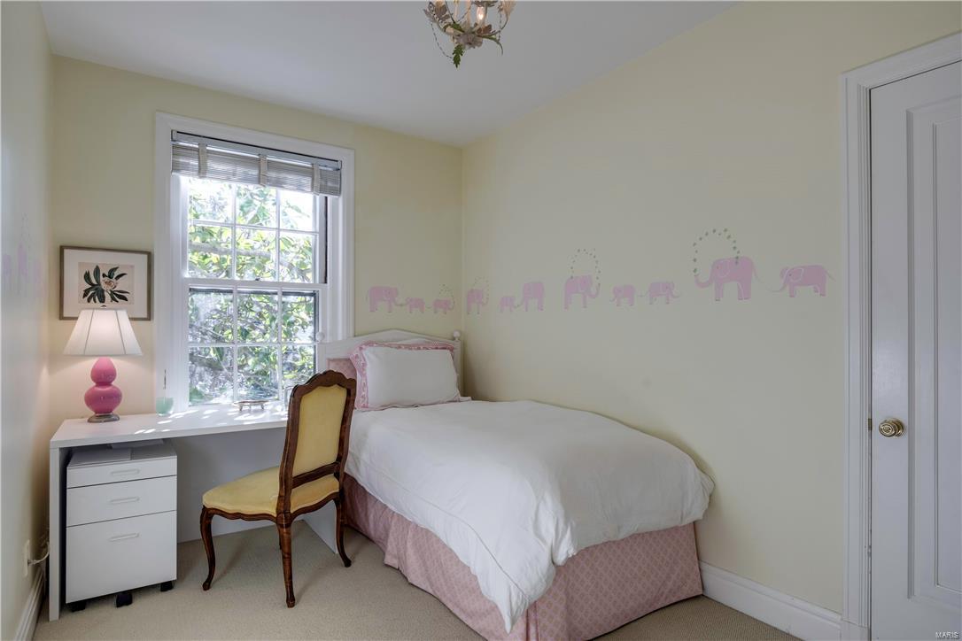 SUR 2852 SEC 00 TWP 45 R 6 SUBD of SUR - Residential