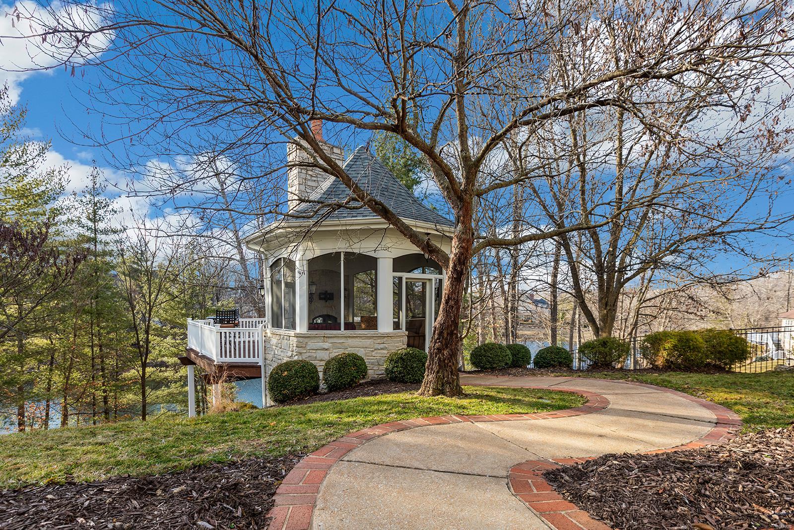 Country Lake Estates - Residential