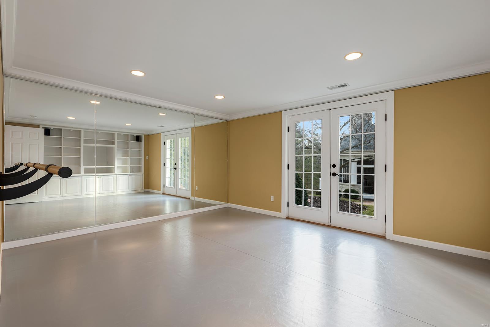 Country Lake Estates - Residential