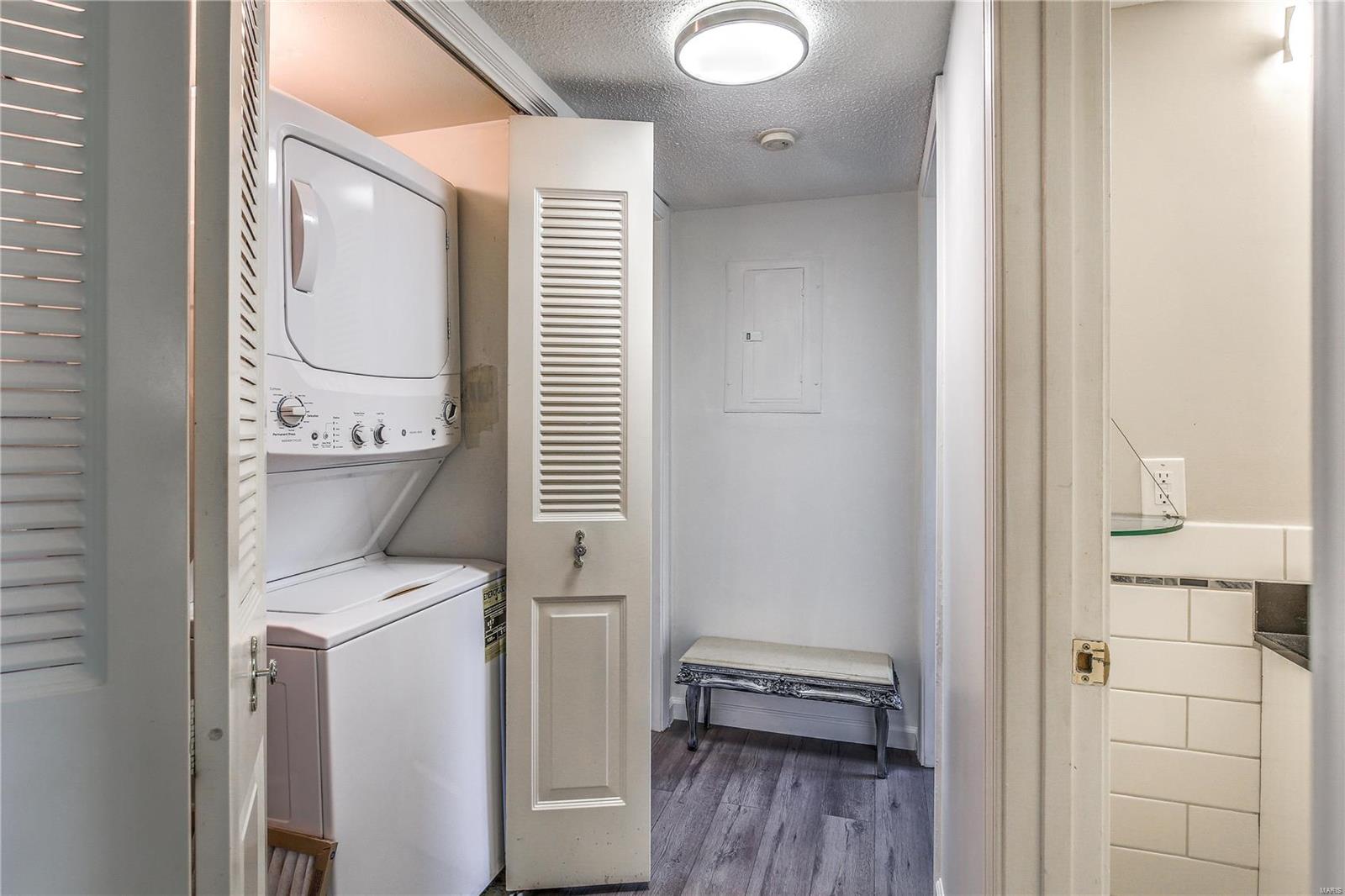 Brentwood Forest Condo Ph Eight - Residential