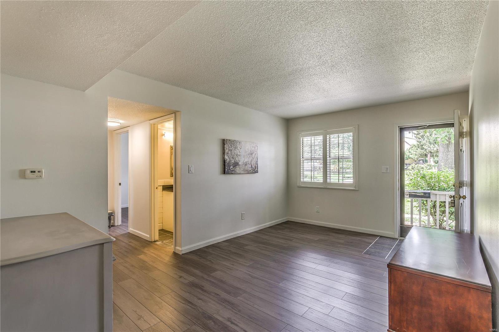 Brentwood Forest Condo Ph Eight - Residential