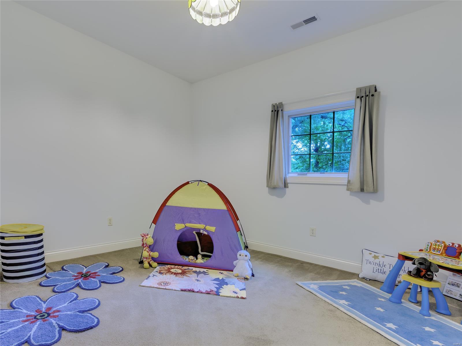 Clayton Gardens 4 - Residential