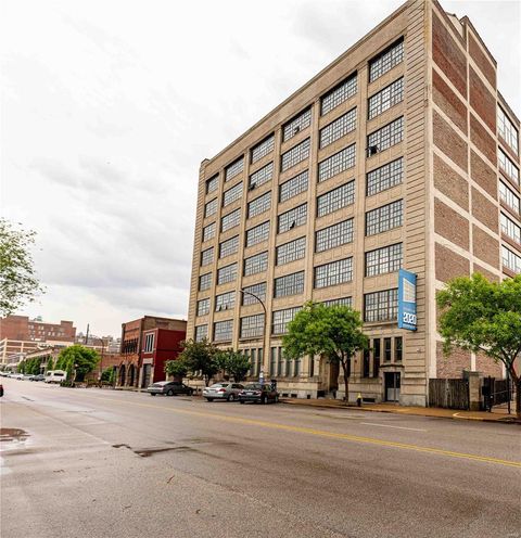 2020 Washington Avenue 713 St Louis MO 63103