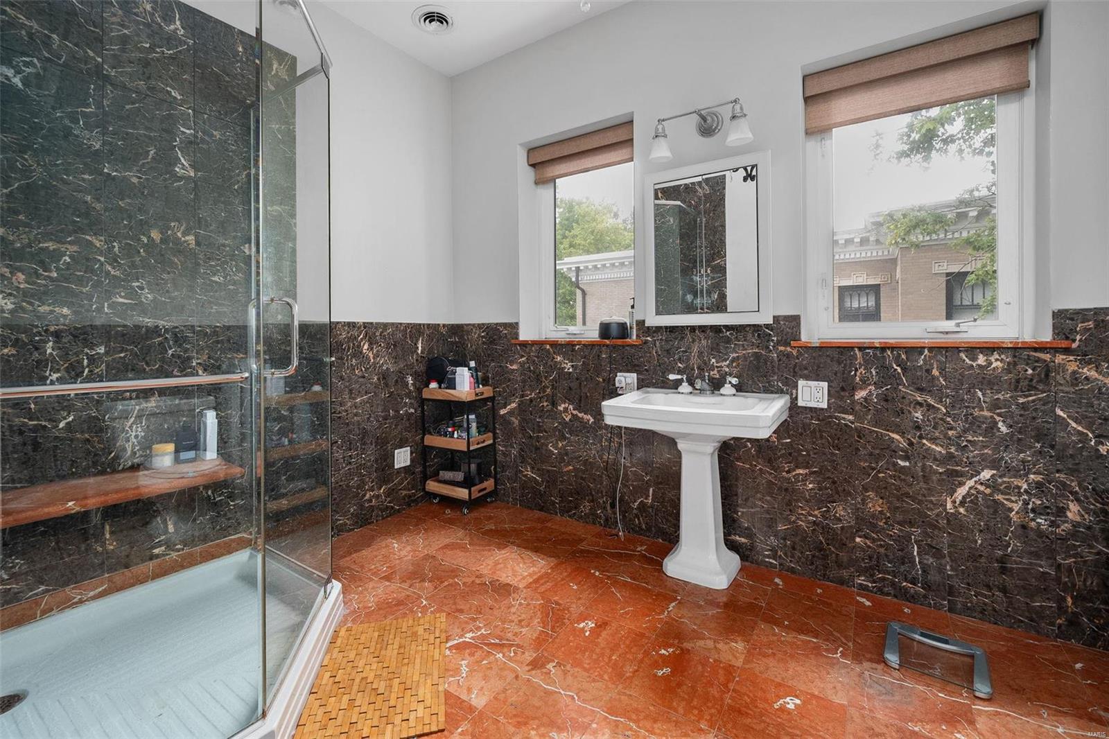 City/St Louis - Residential