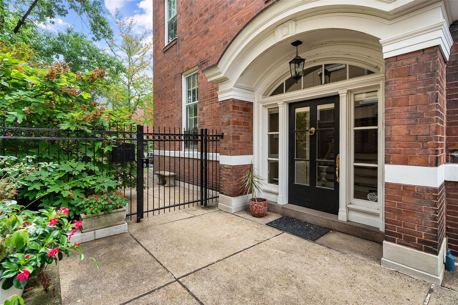 City/St Louis - Residential