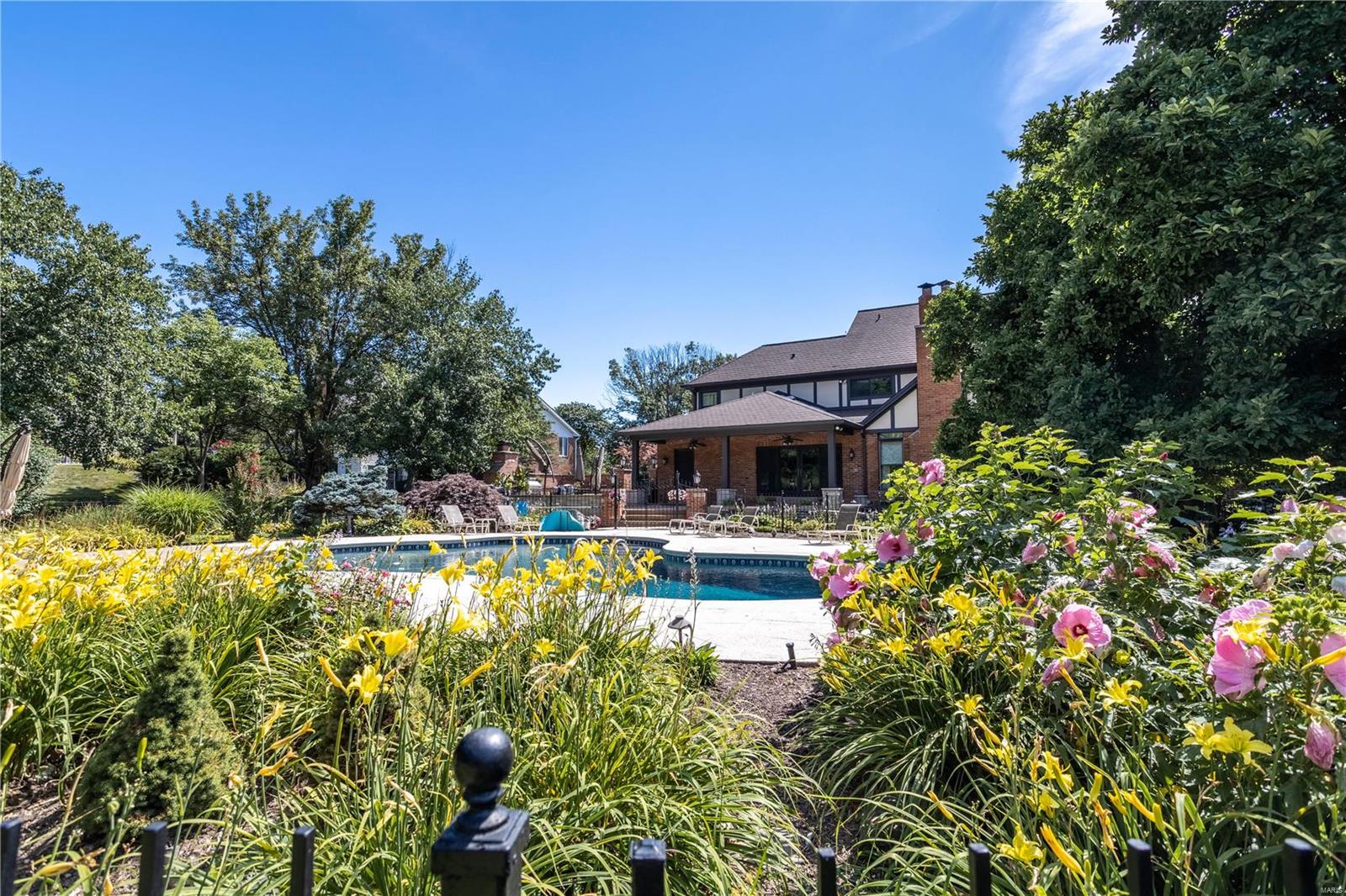 Barrington Place - Residential