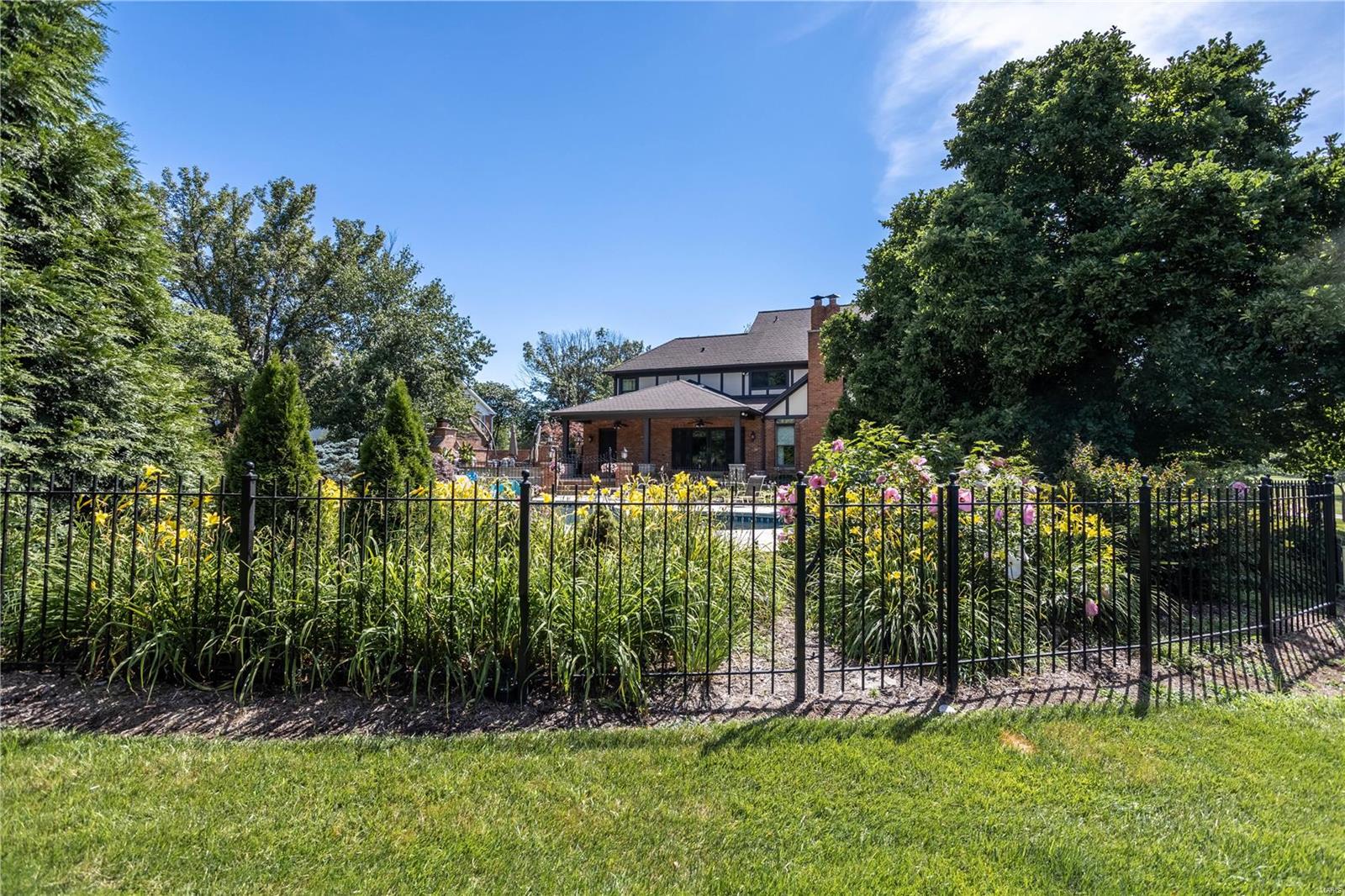 Barrington Place - Residential