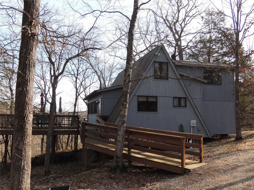 Location, location, location. Charming 2 bedroom 2 bath located a 1 block walk to 150 acre Lake Aspen. On sewer, (washer/dryer included) private ML master bedroom suite, open floor plan with plenty of glass in great room to take in the views, private bedroom/bath located up. Spacious deck provides for plenty of outdoor entertaining venues. New HVAC and LTV flooring 2017. Centrally located to all of the Innsbrook resort amenities including the championship golf course, Charrette Commons pool/fitness center/outdoor concert venue, club house restaurant and stables. Great spot to view the annual 4th of July fireworks extravaganza!