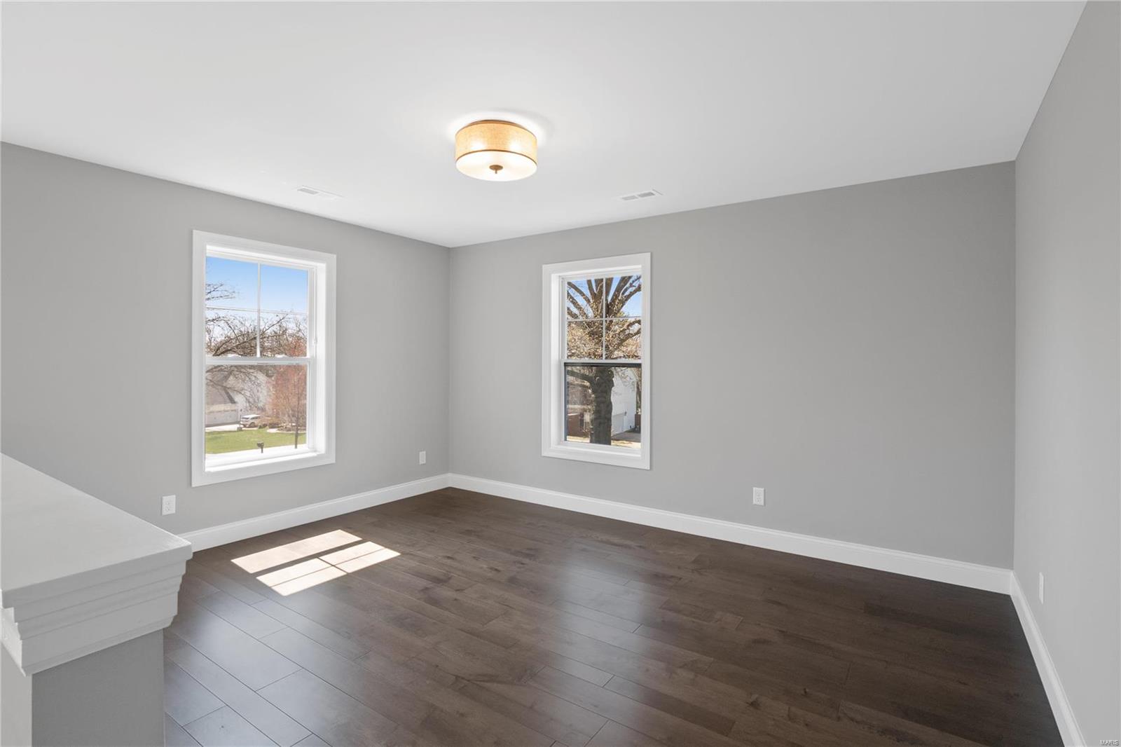 Oak Estates - Residential