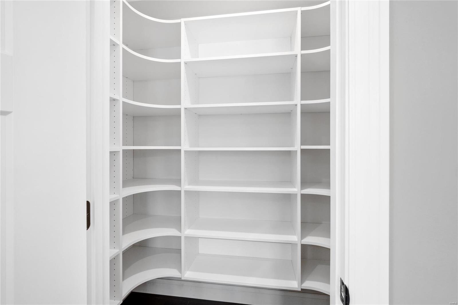 Oak Estates - Residential