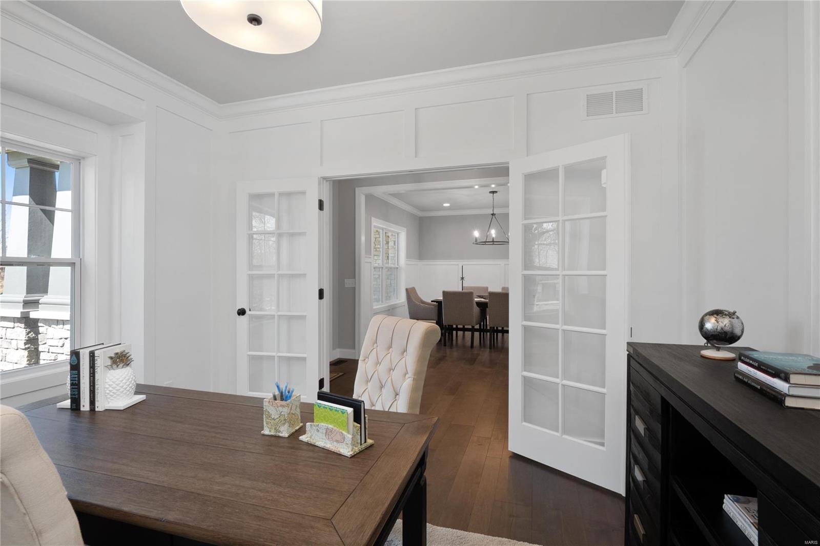 Oak Estates - Residential