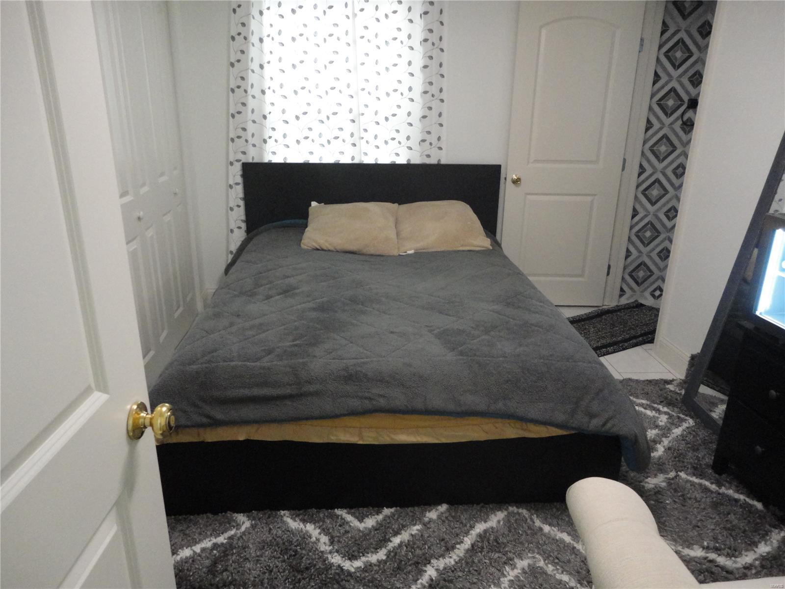 St Louis, Missouri 63130, United States, 1 Bedroom Bedrooms, ,1 BathroomBathrooms,Residential,Active,109348