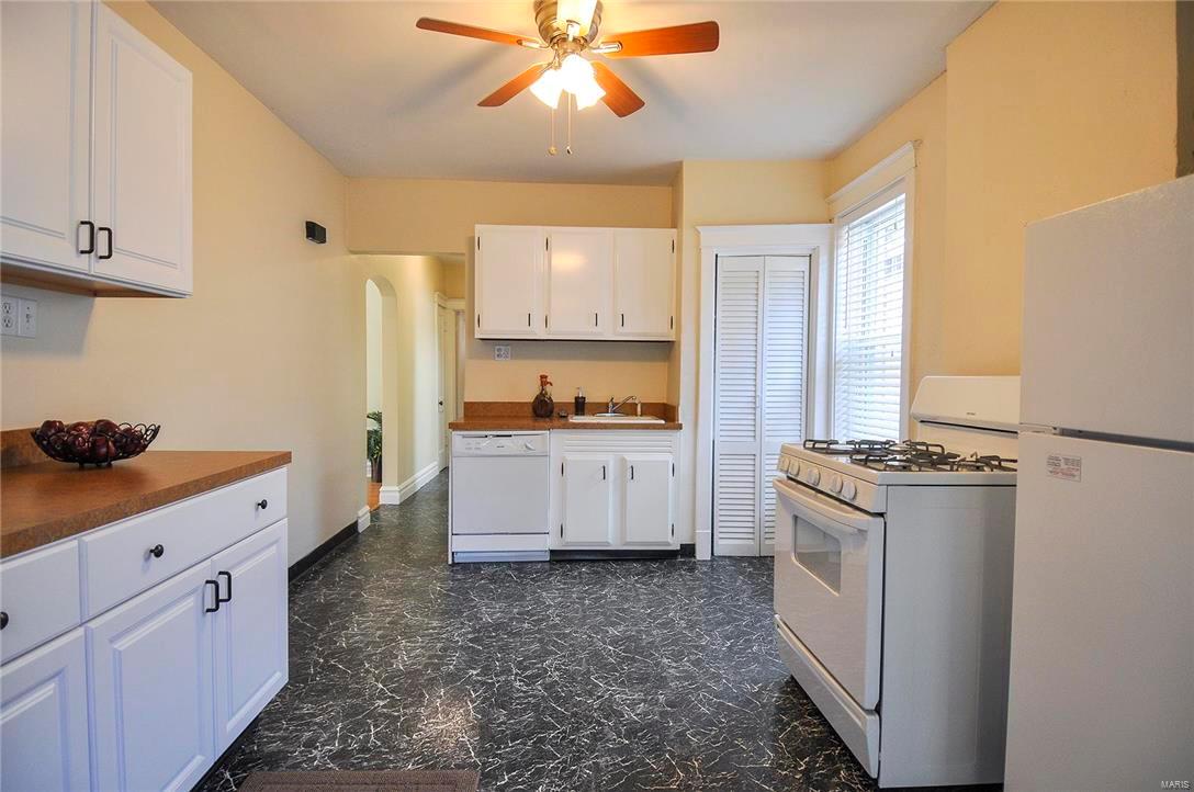 Russell Place - Residential