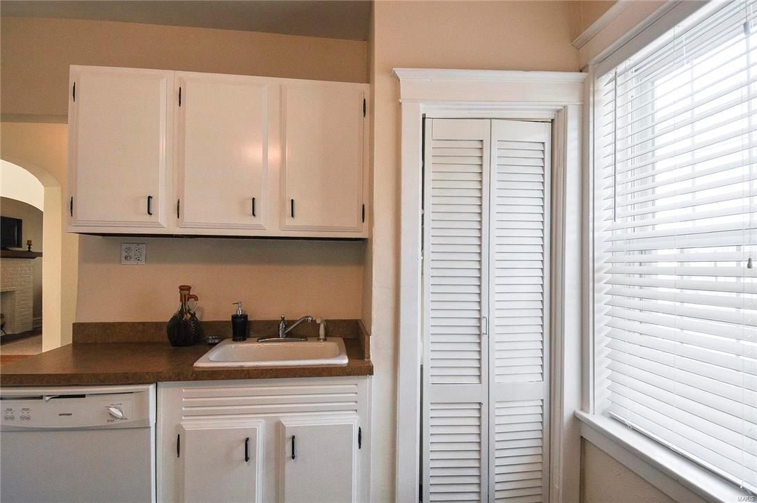 Russell Place - Residential