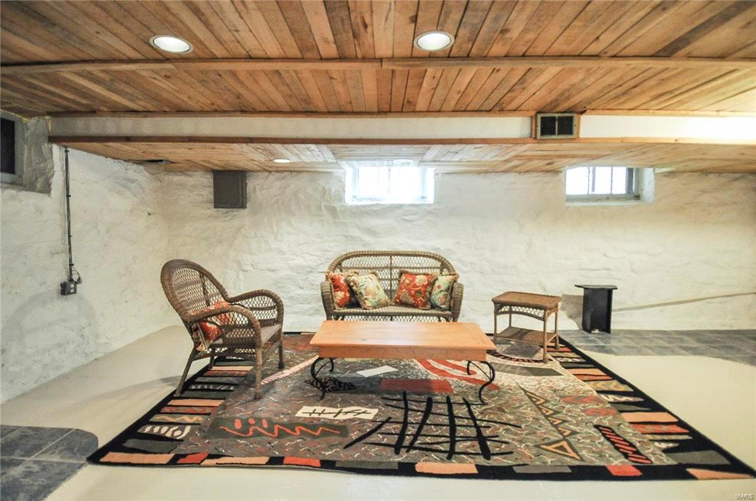 Russell Place - Residential