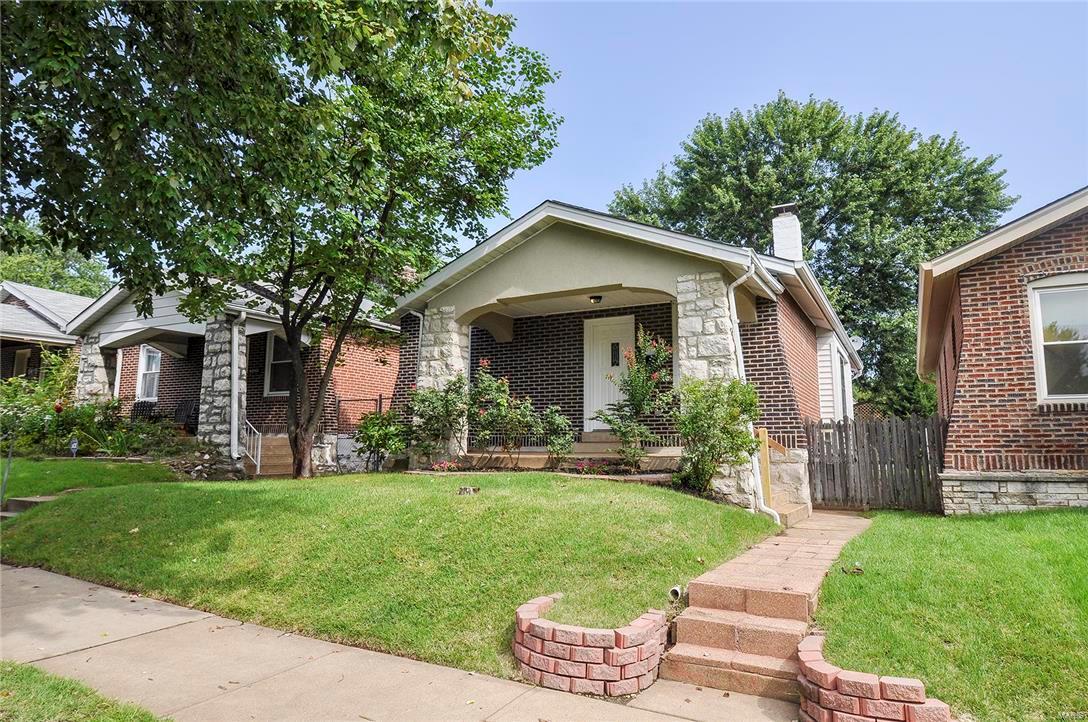 Russell Place - Residential