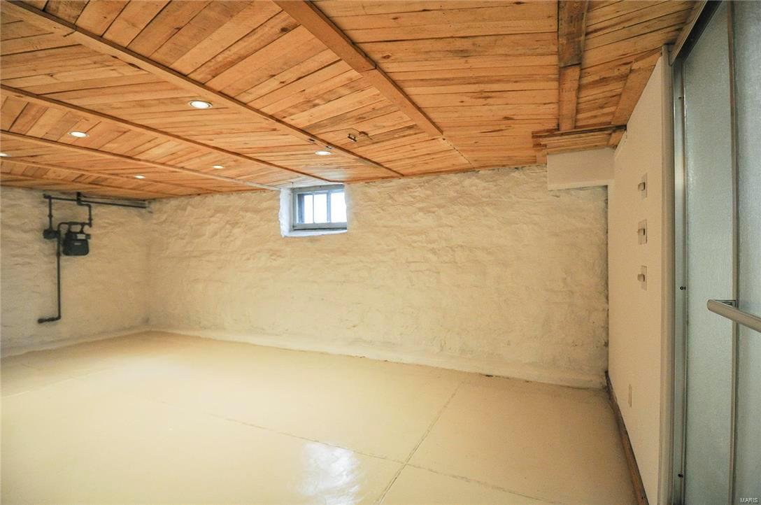 Russell Place - Residential