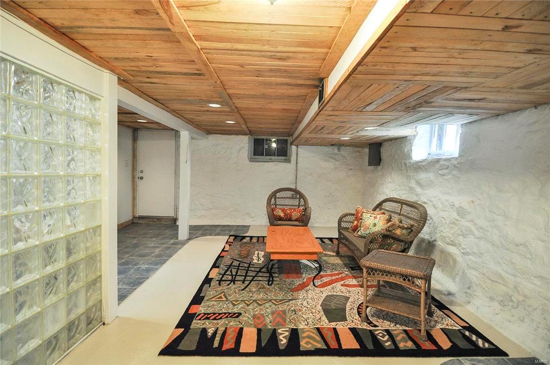 Russell Place - Residential