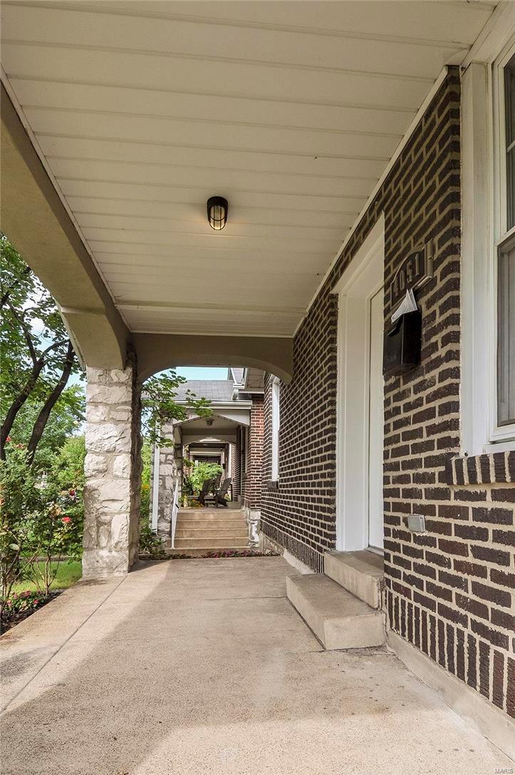 Russell Place - Residential