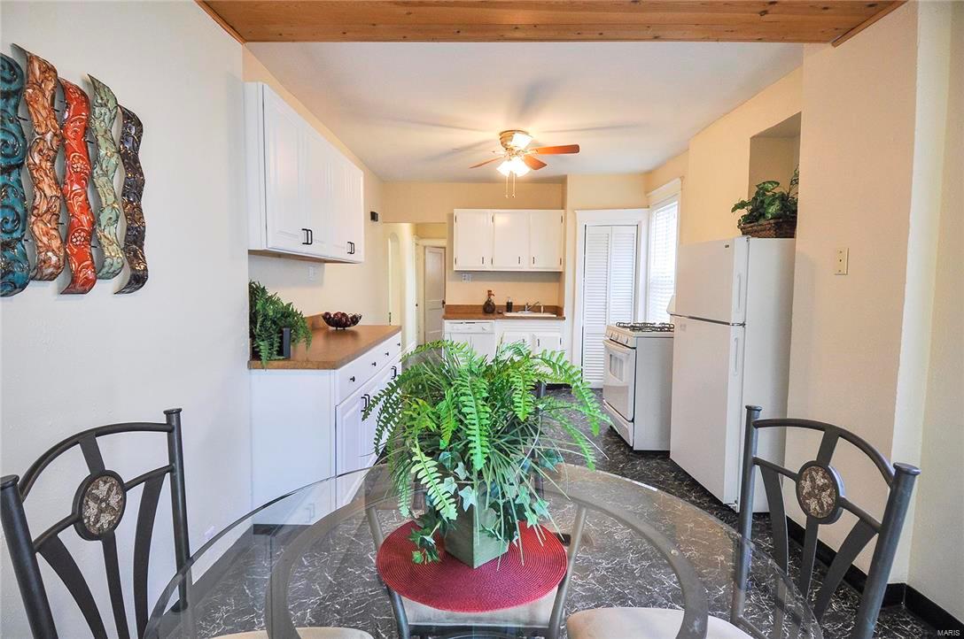 Russell Place - Residential