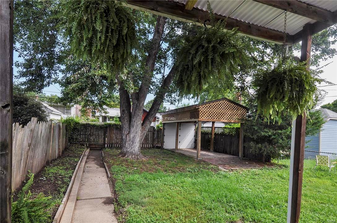 Russell Place - Residential