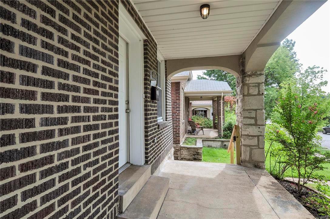 Russell Place - Residential