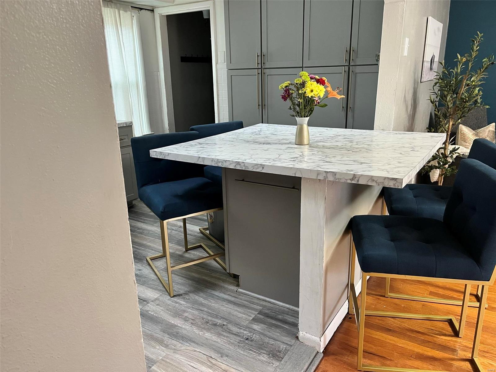 Hutton Place - Residential