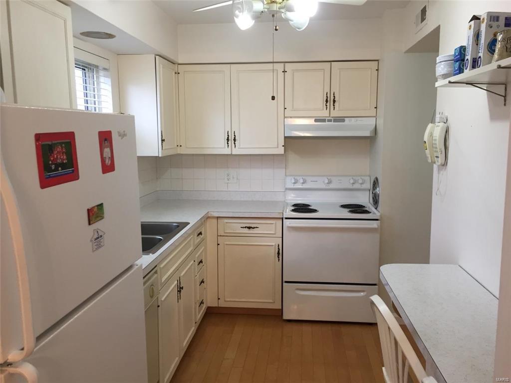 Chateau De Ville Condo Sec - Residential