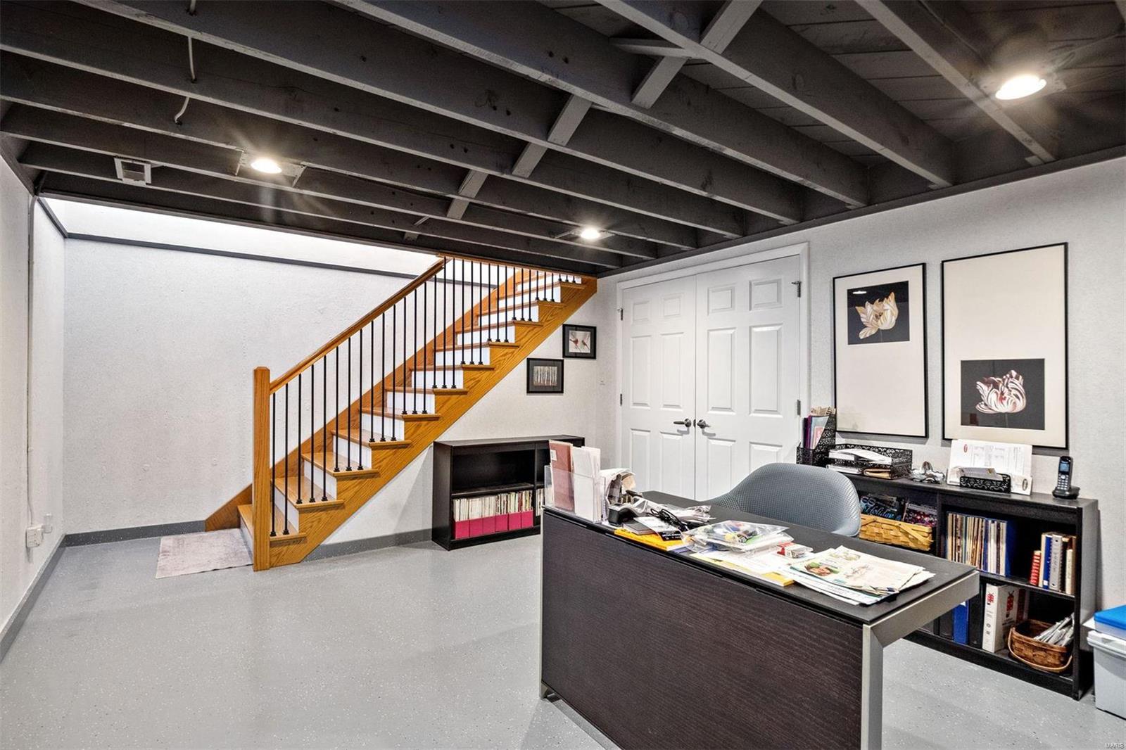 Ladue Estates - Residential