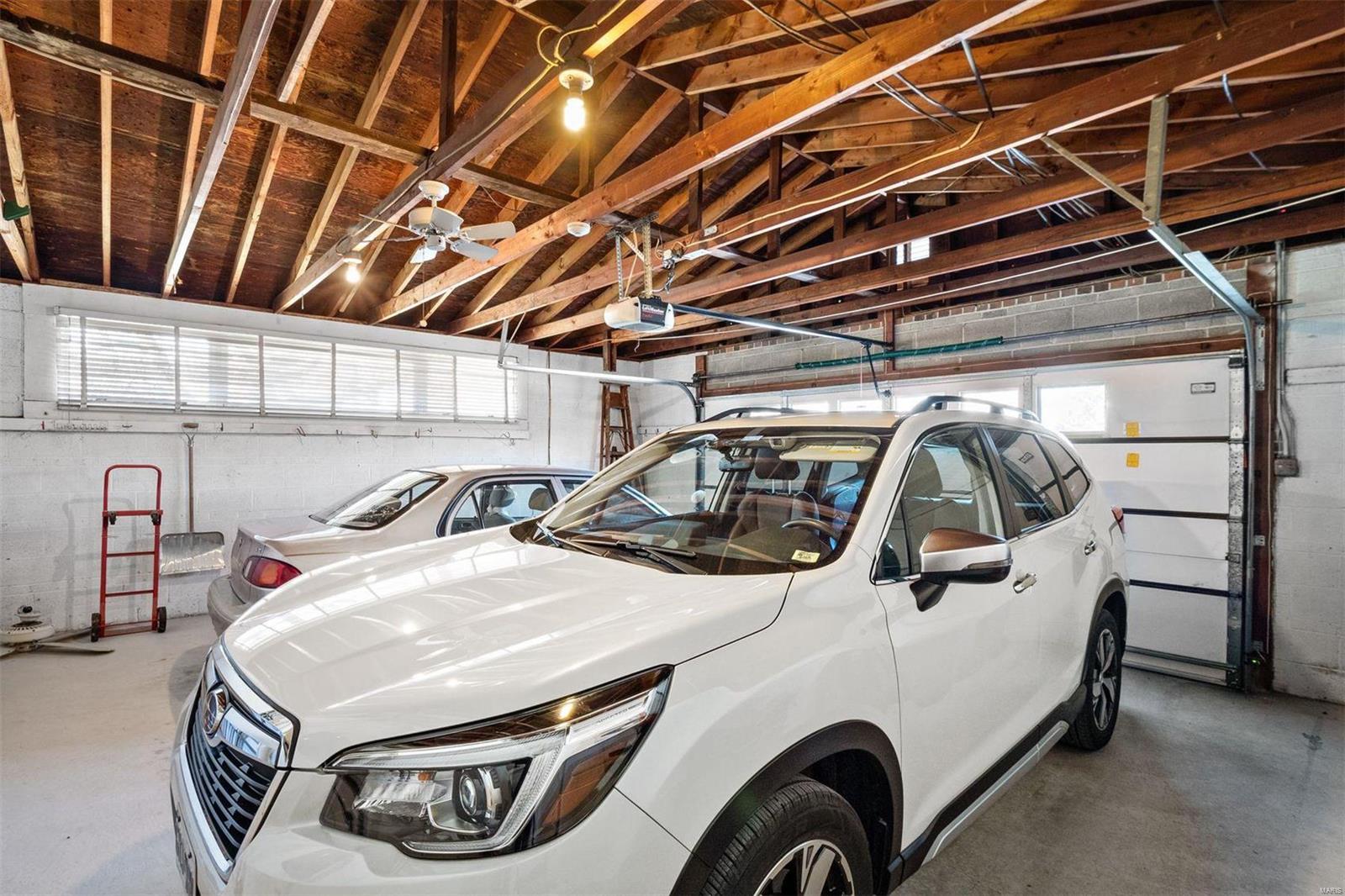 Ladue Estates - Residential