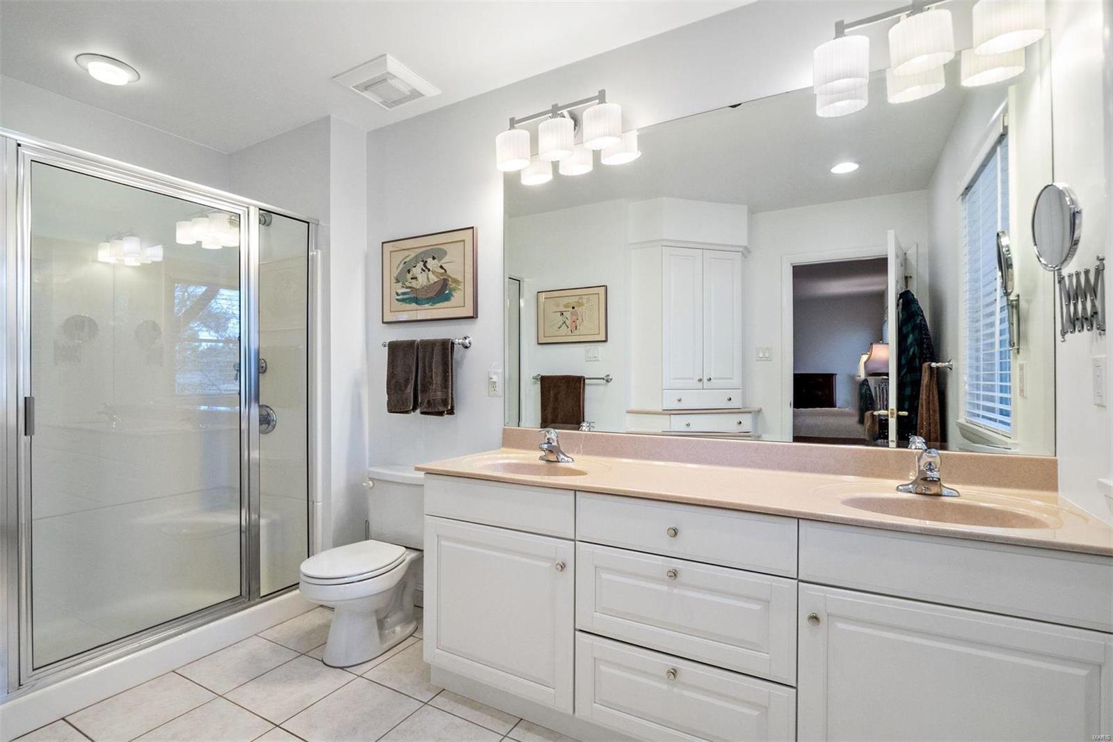 Ladue Estates - Residential