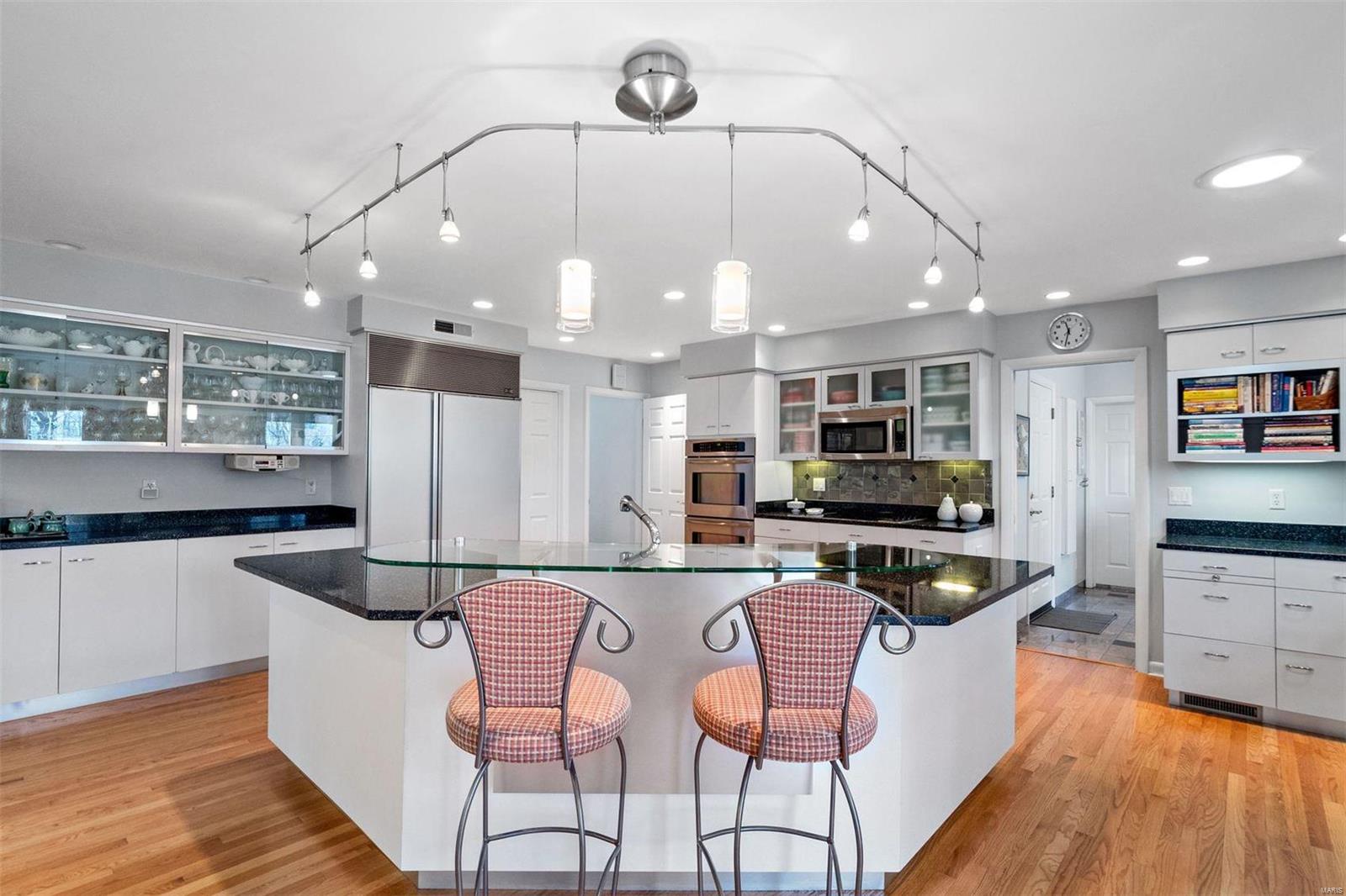 Ladue Estates - Residential