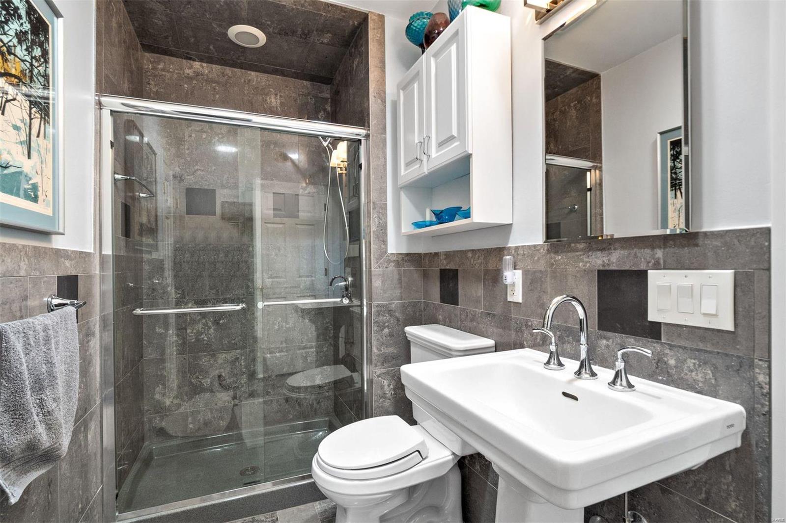 Ladue Estates - Residential