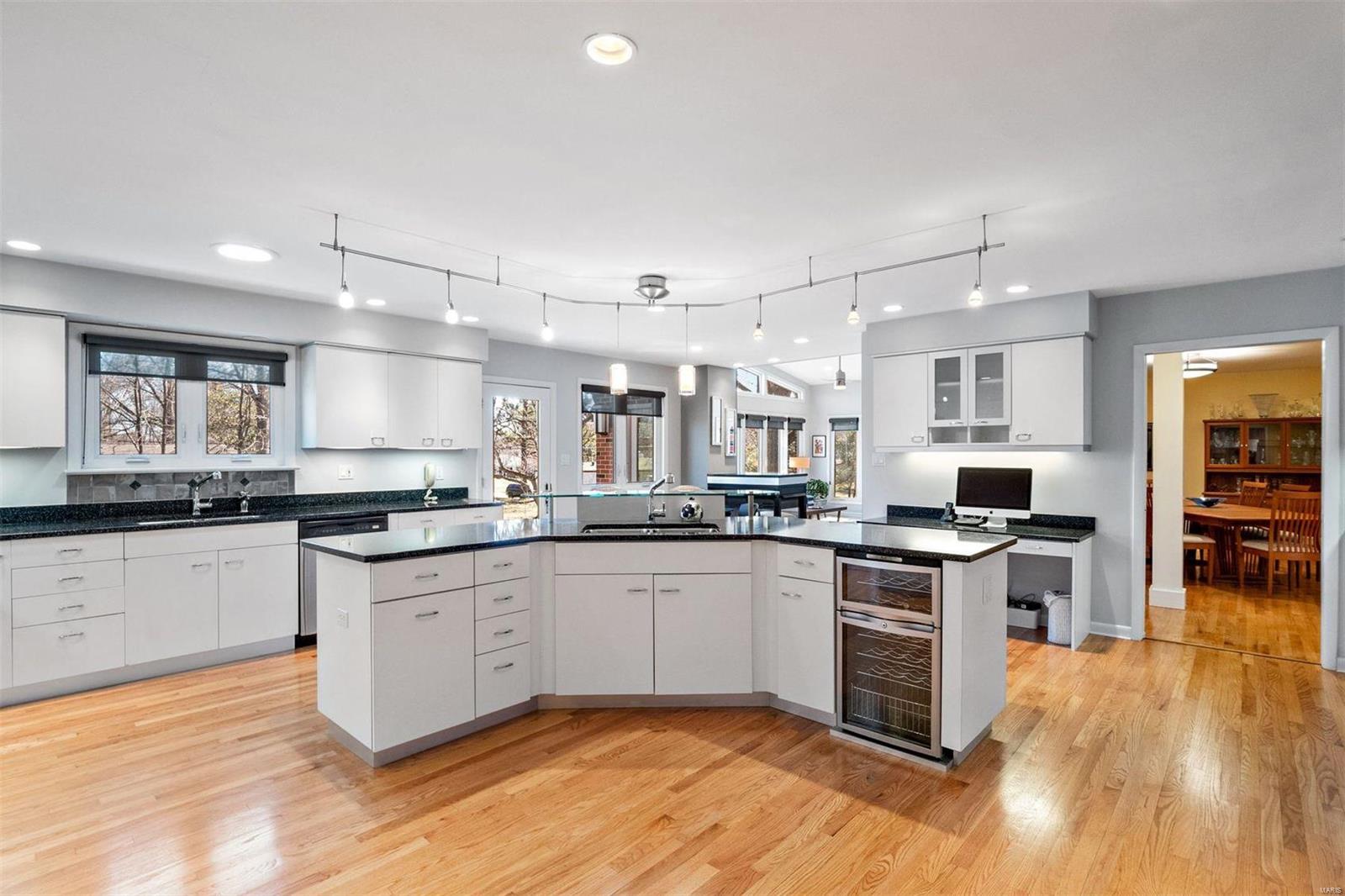 Ladue Estates - Residential