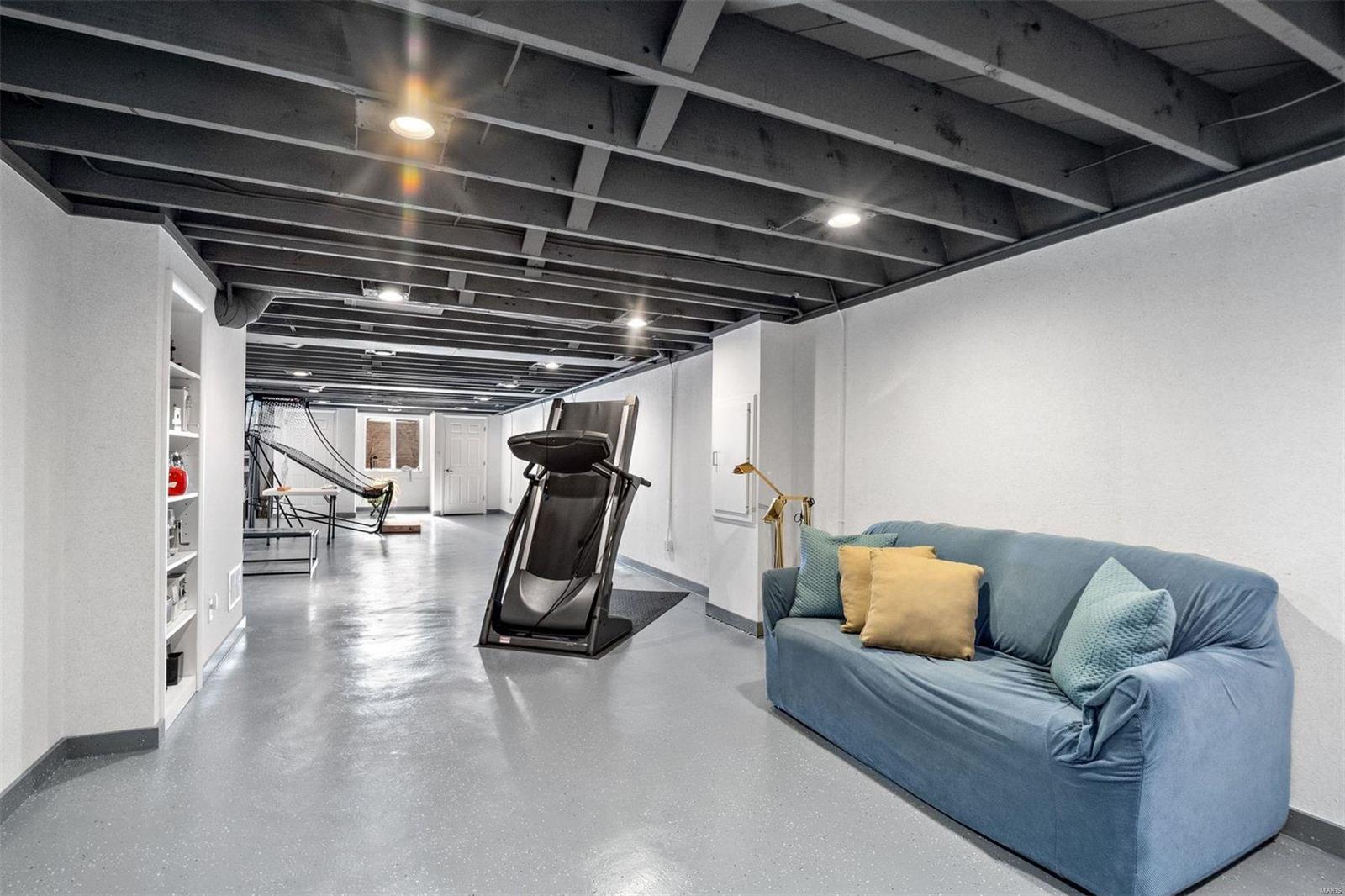 Ladue Estates - Residential