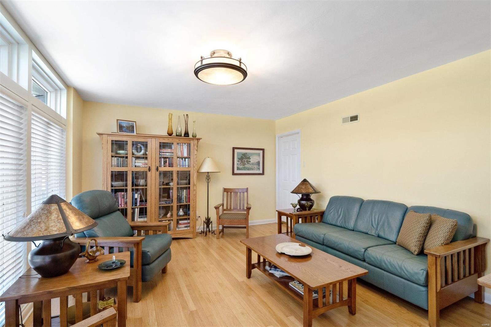 Ladue Estates - Residential