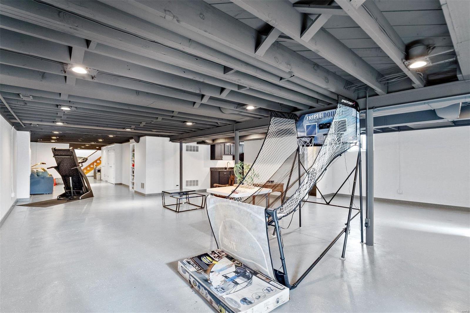 Ladue Estates - Residential