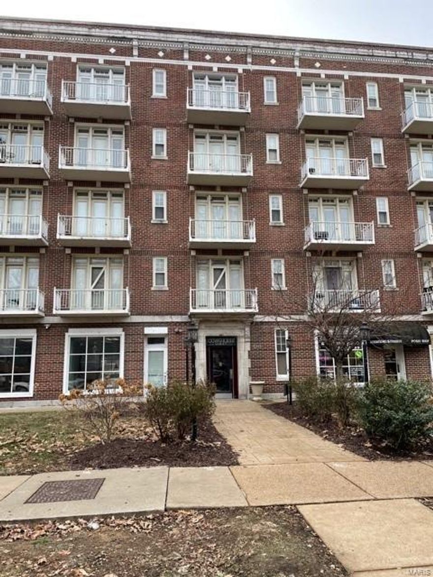 Nice sun filled 2 spacious 2 bed, 1 bath condo on the third floor of a multi-story building.  Nice floor plan with plenty of windows and a small balcony off the living.  Galley style kitchen with breakfast bar, all the modern appliances you need and plenty of cabinet space.  Bathroom has separate entry to master bedroom and hallway with vanity separate and off master bedroom through to the tiled bathroom.  Some great views up here not closed in.  Garage parking space available, elevator and shared public laundry down the hallway.  GREAT LOCATION walk to Forest Park, Museums, Gallery and the Central West End with all the restaurants and shops.  close to Wash U, Barnes Jewish everything.