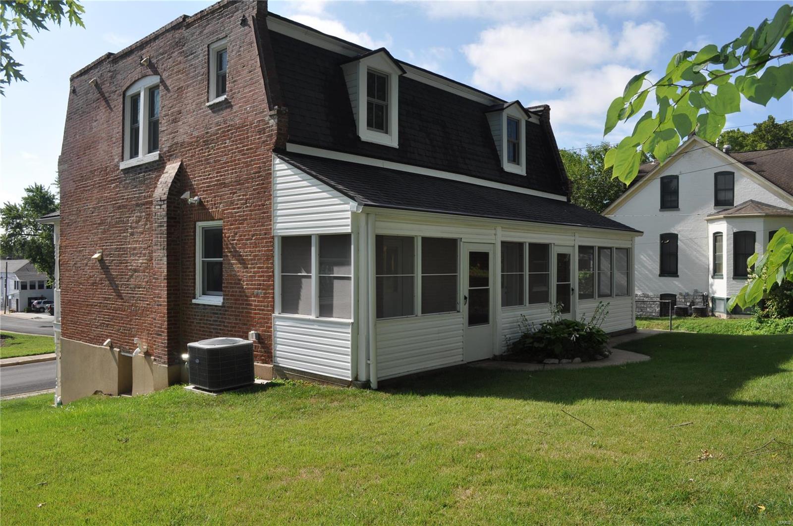 City/St Charles - Residential