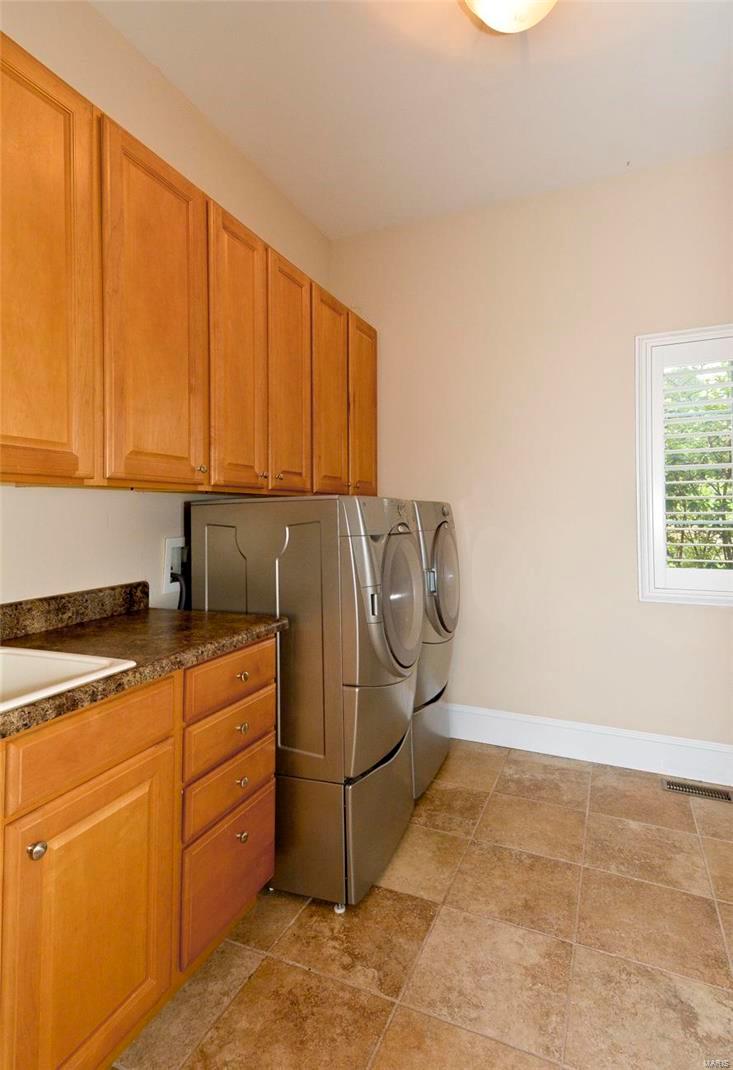 Estates At Pacland Place - Residential