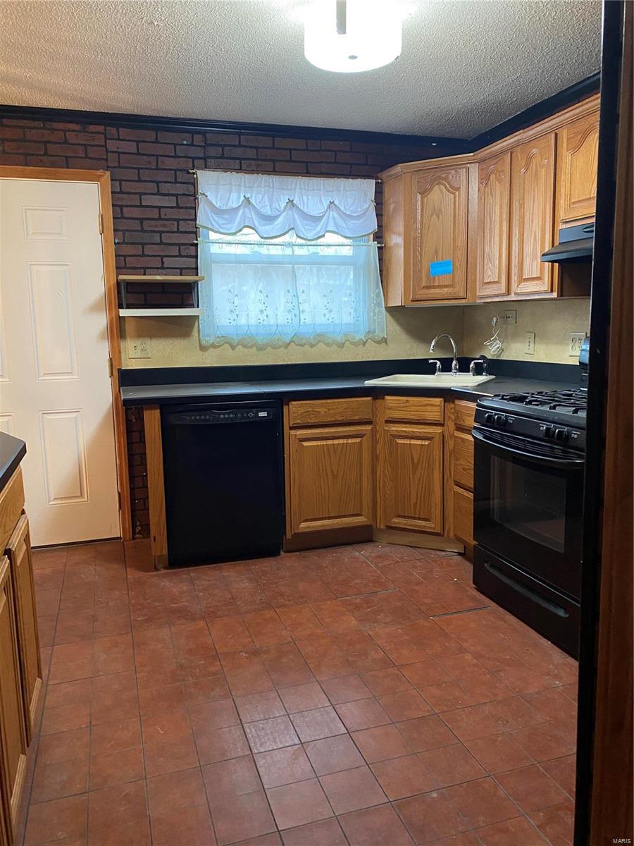 Hathaway Manor 5 - Residential