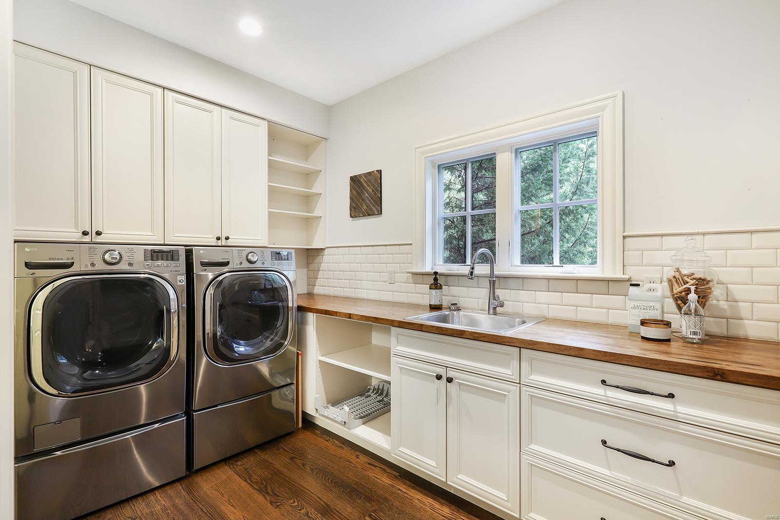 Jos Harding Estate - Residential