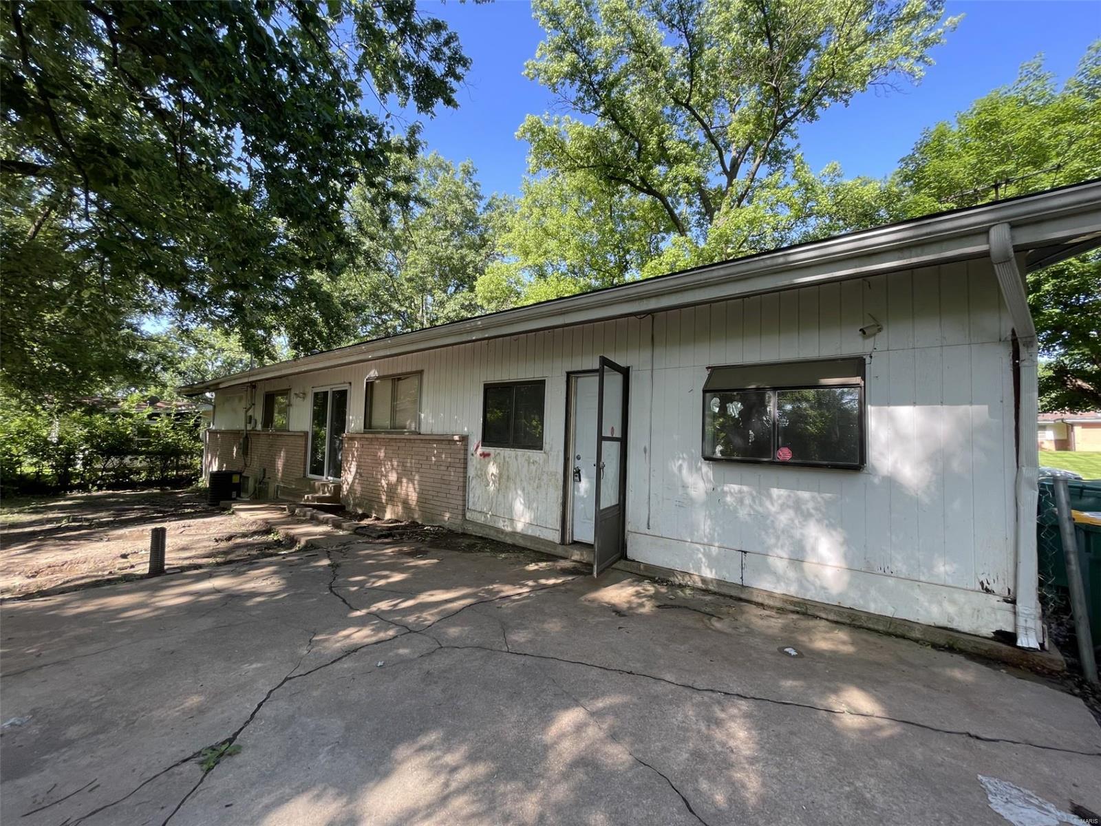 Hathaway Manor 11 - Residential