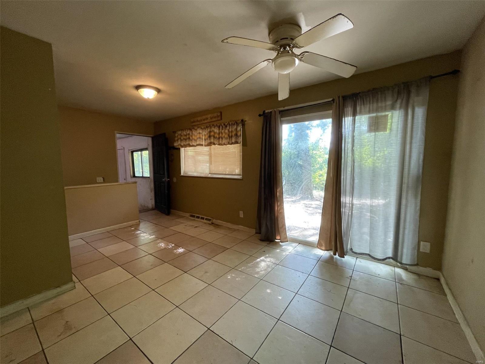 Hathaway Manor 11 - Residential