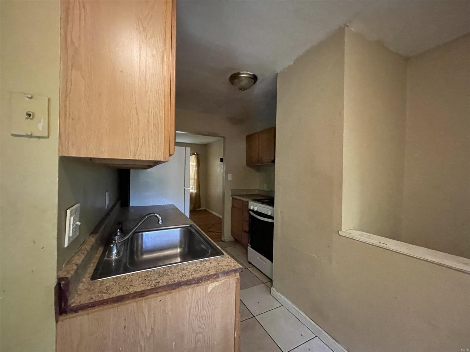 Hathaway Manor 11 - Residential