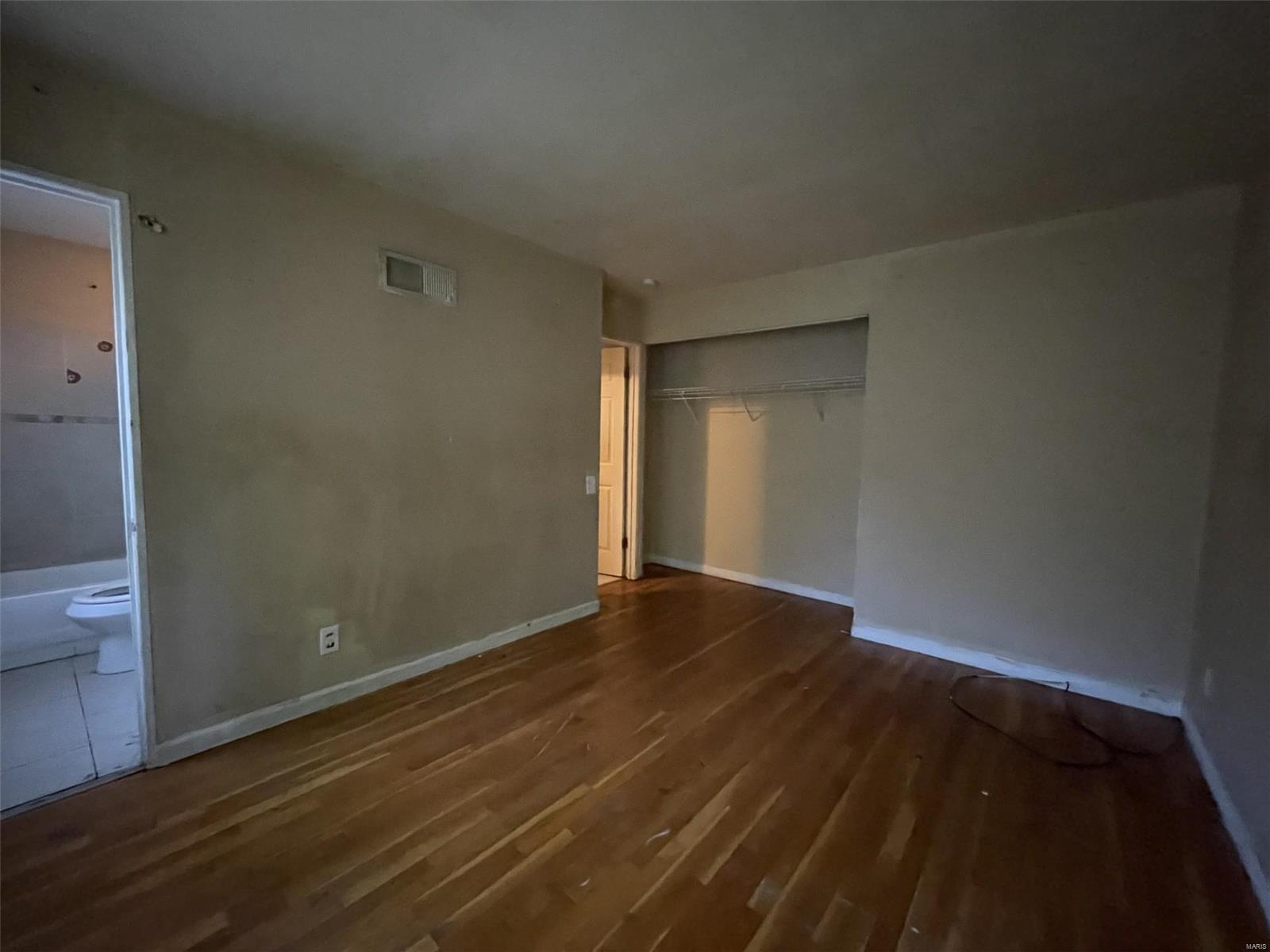 Hathaway Manor 11 - Residential