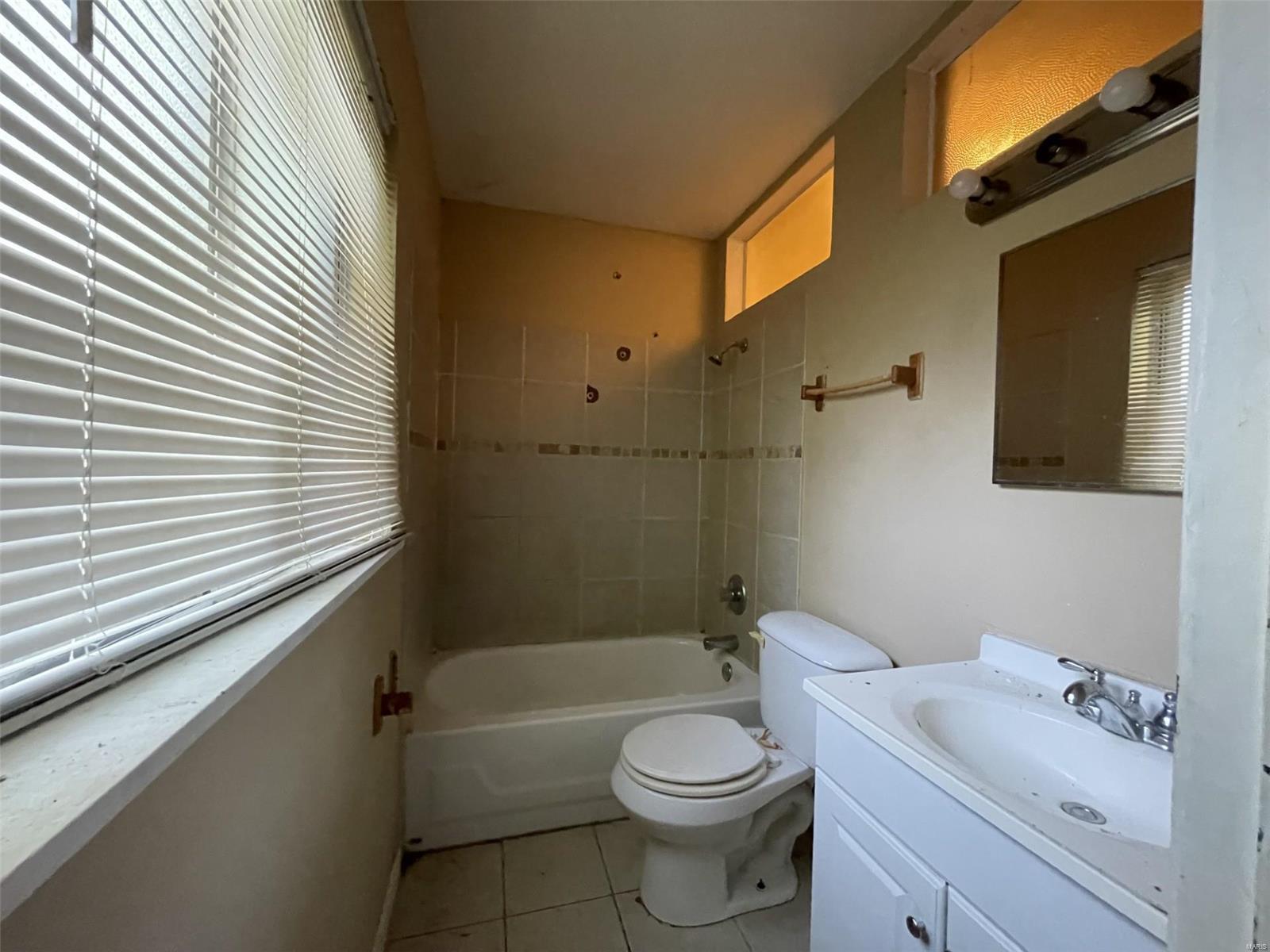 Hathaway Manor 11 - Residential