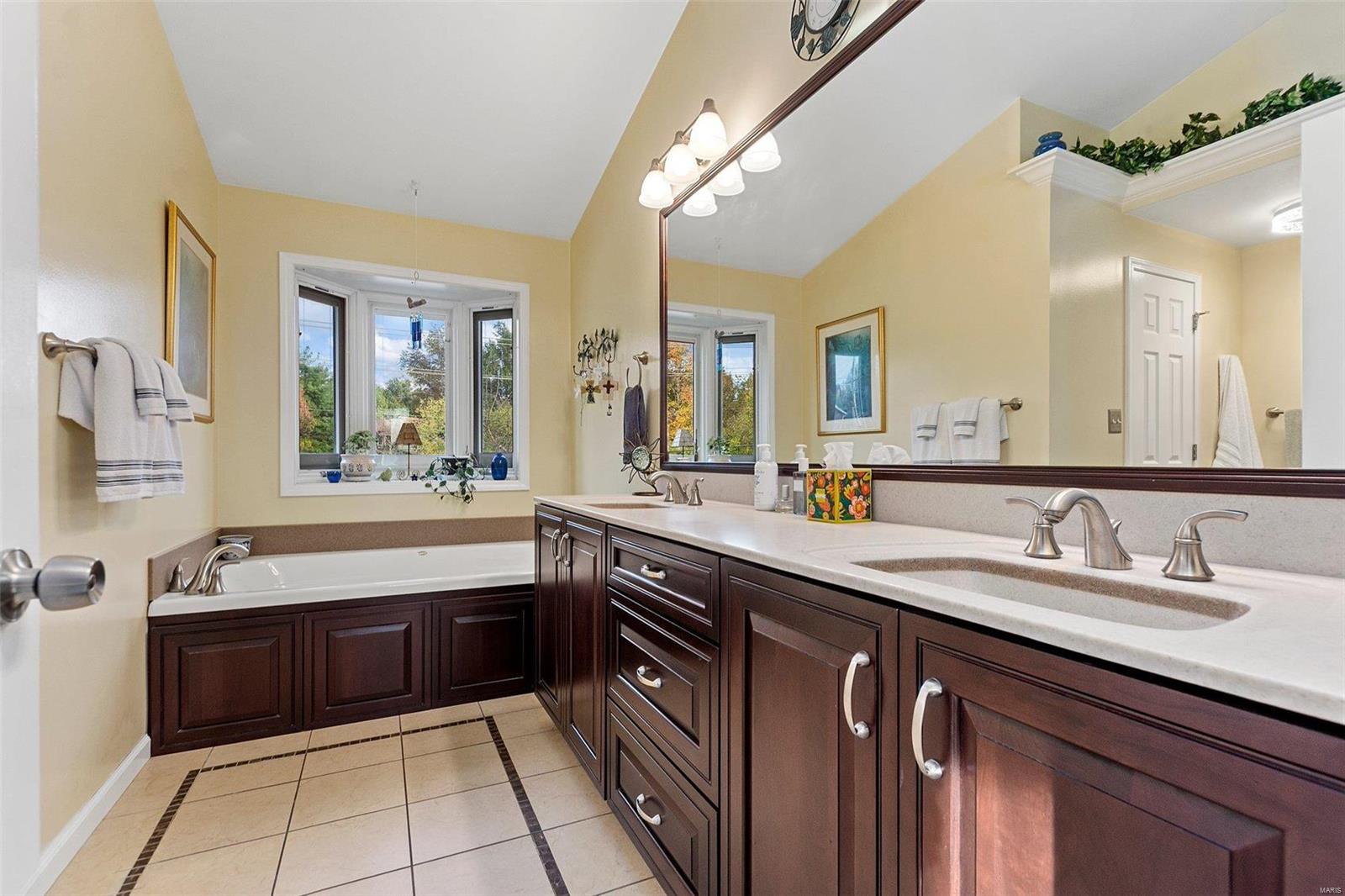 CANDLEWICK - Residential