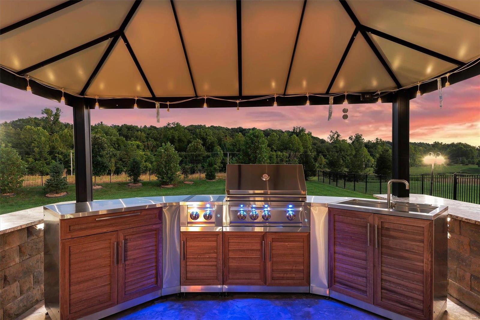 Arbors At Kehrs Mill - Residential