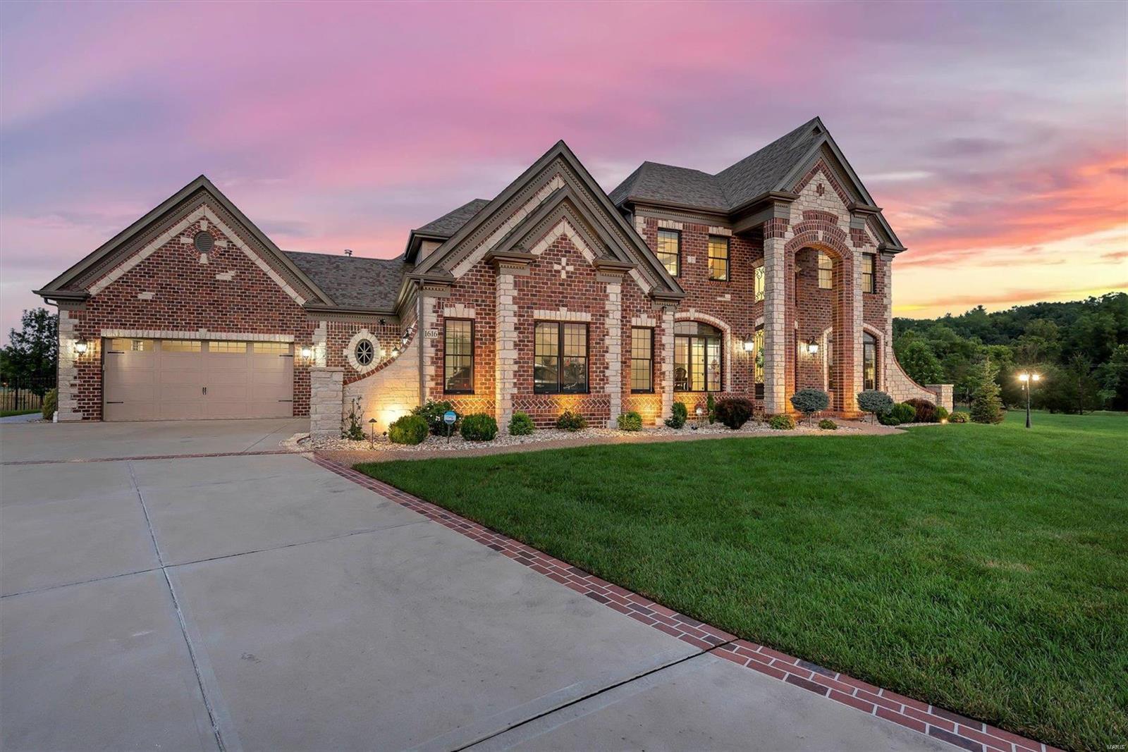 Arbors At Kehrs Mill - Residential